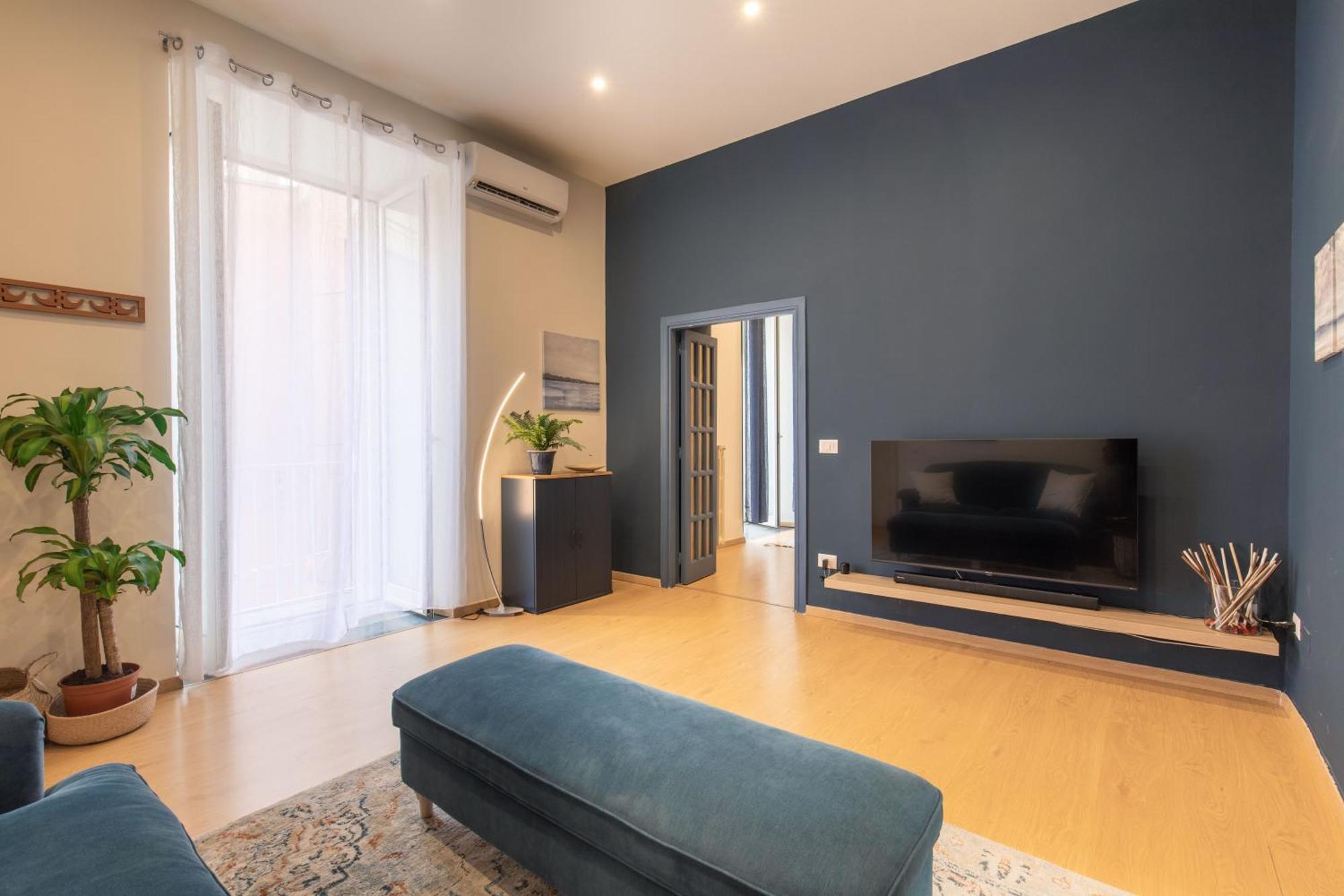 Calaba Chiaia Apartment Наполи Екстериор снимка
