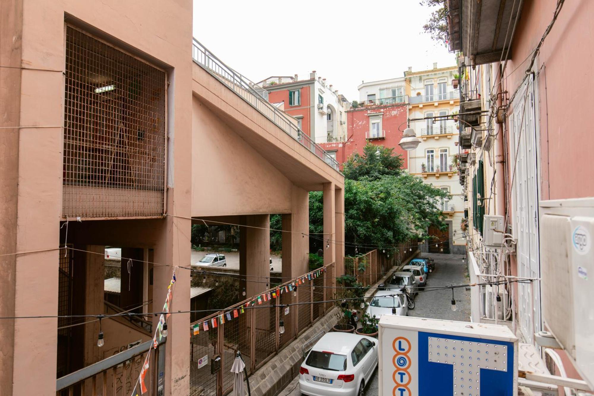 Calaba Chiaia Apartment Наполи Екстериор снимка